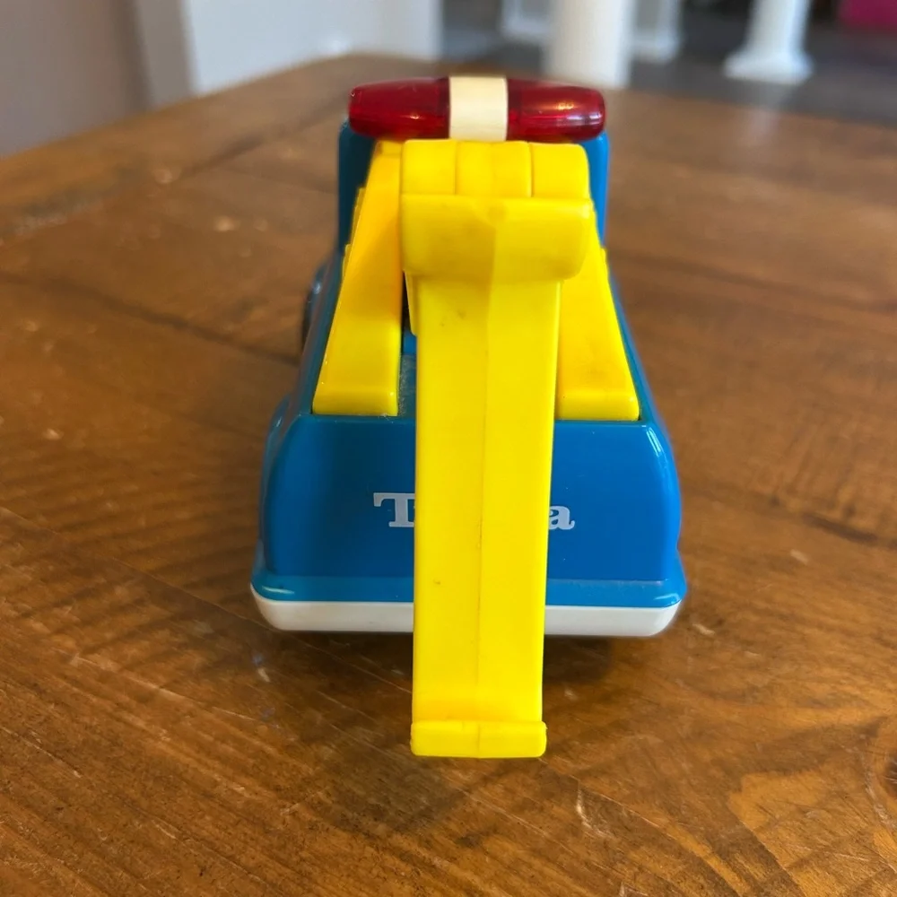 Tonka tow truck